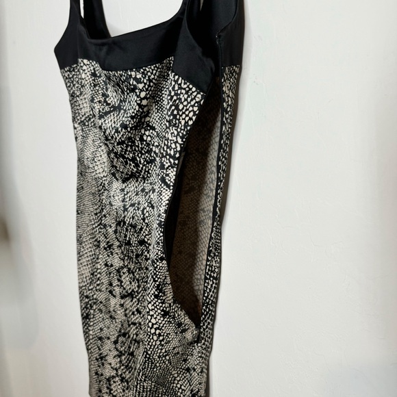 Black Snake Print bodycon Dress - Picture 4 of 4